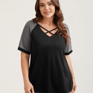 Color Contrast Neck Cut-Out T-Blouse
